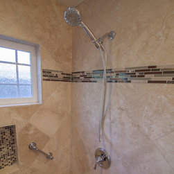 Bath in HomeCrest, Laurel Sq., Maple, Sorrel, Ebony - Tile