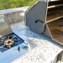 Outdoor Kitchen