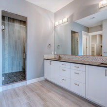 Maureen's bathroom