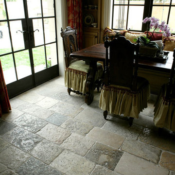 Stone Floor – Antique, Reclaimed Limestone ‘Dalle de Bourgogne’ pavers