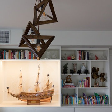 Built in Display & storage