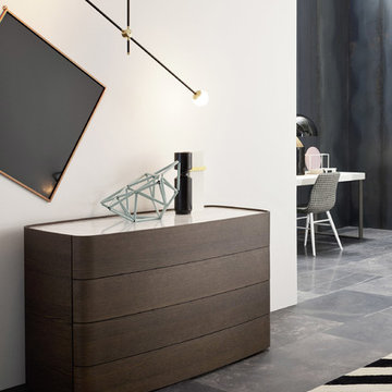 Runde Design Kommode aus dunkler Eiche