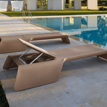 Lighted Outdoor Accessories and Furniture