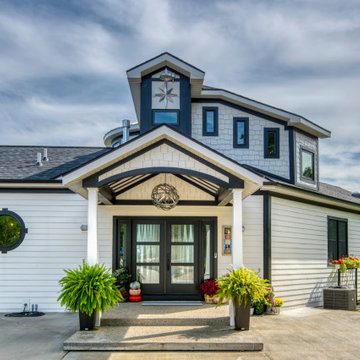 Cavanaugh Lake Residence