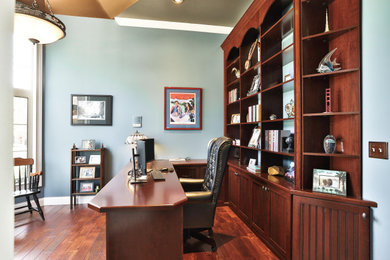 Home office - home office idea in St Louis