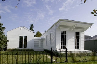 Inspiration for a modern exterior home remodel in New Orleans