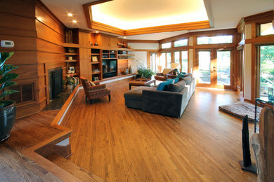Example of a transitional kitchen design in Chicago