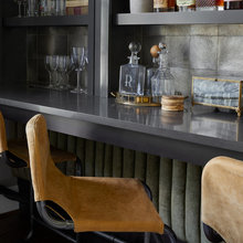 Bar/wine Room