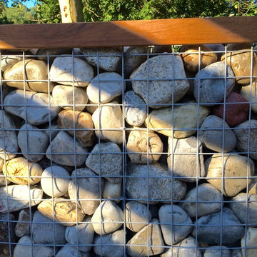 Gabion rock / Ipe Detail