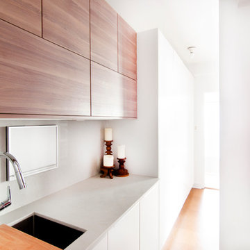 IrwinMy Houzz: A Snug D.C. Condo Packed With Personality