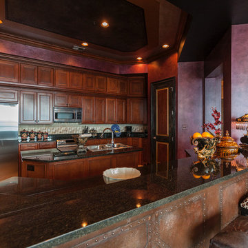 ELEGANT WATERFRONT PENTHOUSE