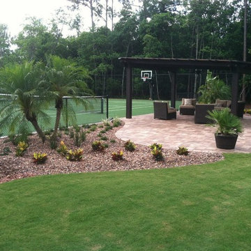 Tennis Court Lounge