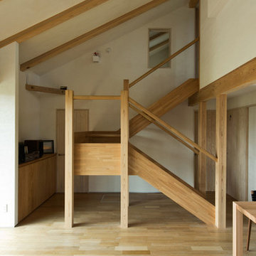 鹿屋の家|大きい三角屋根と小さい三角屋根|縁側のある空間