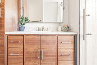 Inspiration for a 1950s bathroom remodel in Boston