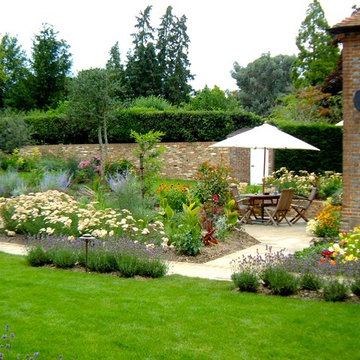 Large London House - front and back garden