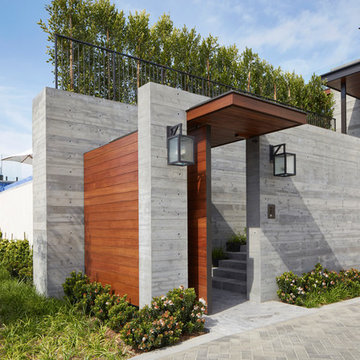 Contemporary Entry