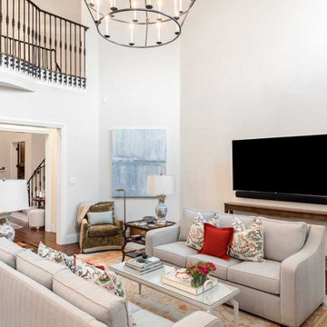 Updated Traditional Lovely Home in Alamo Heights