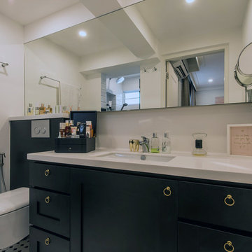 Pied a Terre - HDB resale flat (Shoebox)