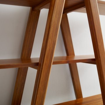 Studio Plus Book Shelf Amber