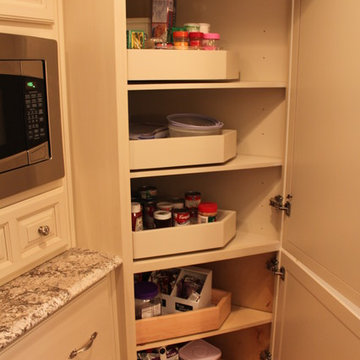 Willis Kitchen, Brauch Custom Cabinetry, Eggshell