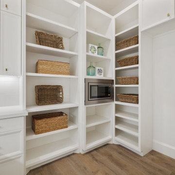 15 - Transitional Craftsman Merrill Chef's Pantry