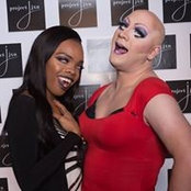 London DuMore's photo