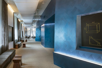Example of a trendy hallway design in New York