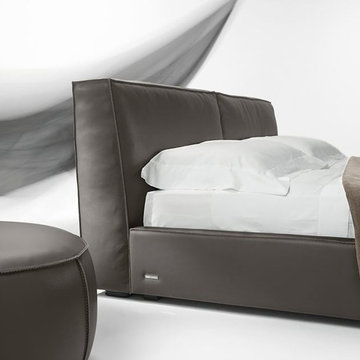Bond Night Bed by Gamma International, Italy