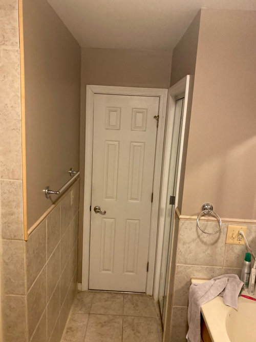 Help how can I update this 90s Bathroom on a low budget
