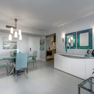 Exempel på en modern matplats, med grönt golv