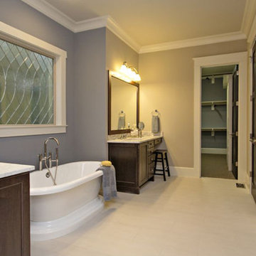 Classic bathroom with freestanding tub