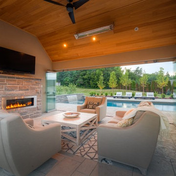 A Multi-season Entertaining Backyard
