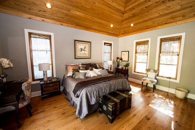 Bedroom - transitional bedroom idea in Atlanta