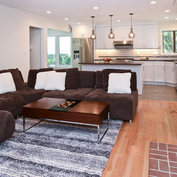 Enjoying of a Comfortable New Sunroom and a Beatiful New Kitchen Remodel in VA