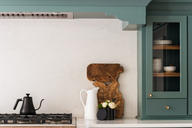 Kitchen - transitional kitchen idea in Oklahoma City