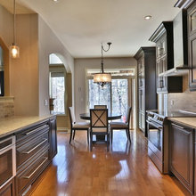 Moms Kitchen