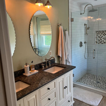 Luxurious Master Bathroom