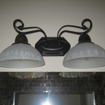 Powder Room (B-60)