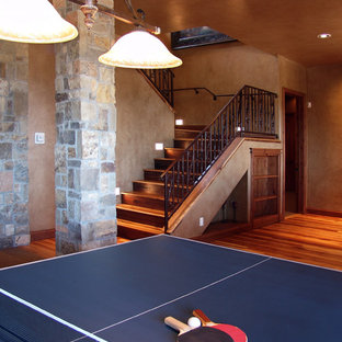 Mediterranes Wohnzimmer in Denver