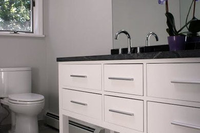Inspiration for a contemporary bathroom remodel in New York