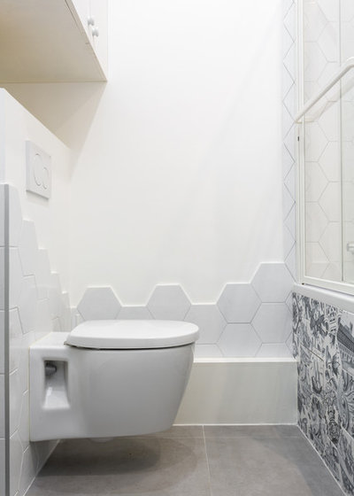 Современный туалет от Mon Concept Habitation | Париж, Лилль, Лондон