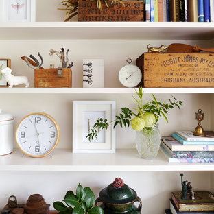 Example of an eclectic home design design in Melbourne