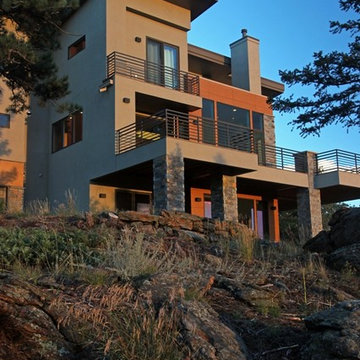 Foothills Contemporary