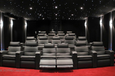 Photo of a contemporary home cinema.