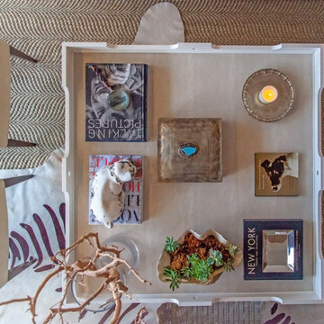 Palm Beach Pied-à-Terre: Living Room Tablescape