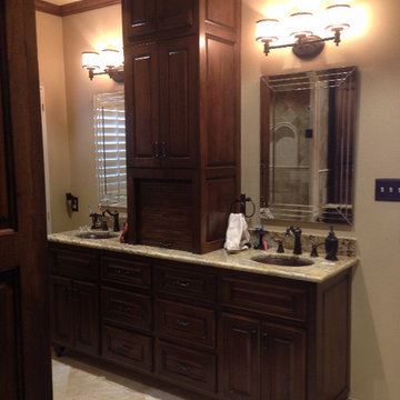 Neutral Grand Bathroom