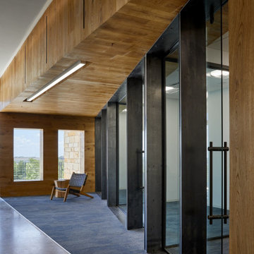 Honey Plank – Character Grade Oak Flooring