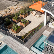 Yard, Water Side