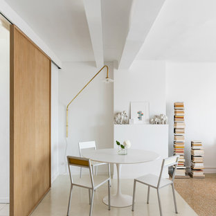 マルセイユの北欧風 LDKの画像 (白い壁、ベージュの床)