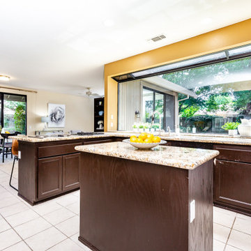 2070 Willow Bar